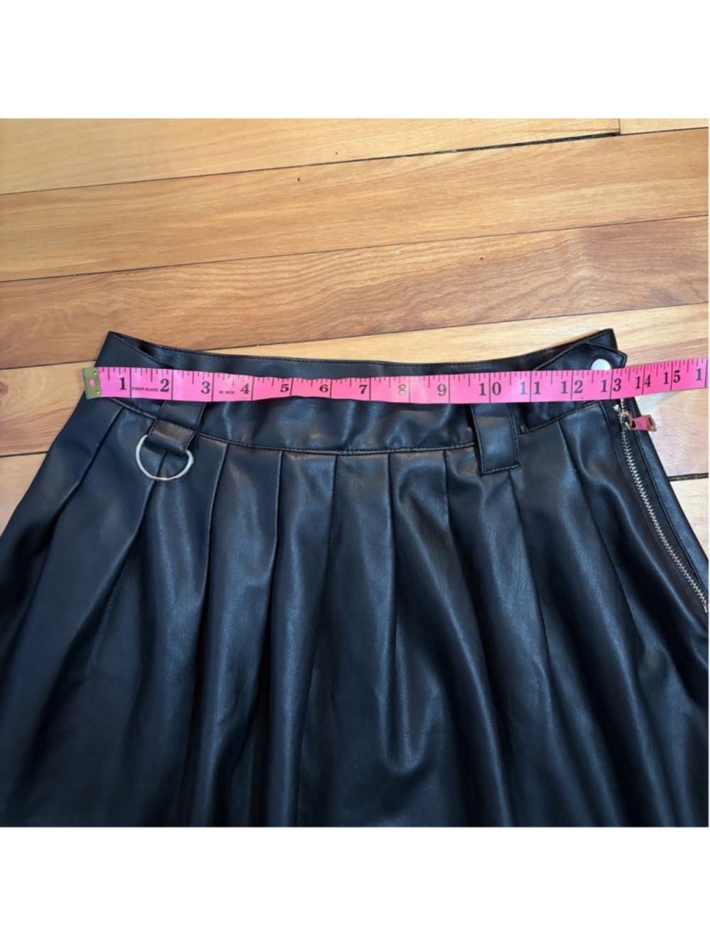 Streetwear Society Faux Leather Pleated Mini Skirt - Medium - Picture 3 of 7
